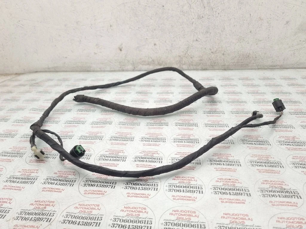 Windshield washer fluid hose – Audi A4 Allroad B8 (2008-2016)