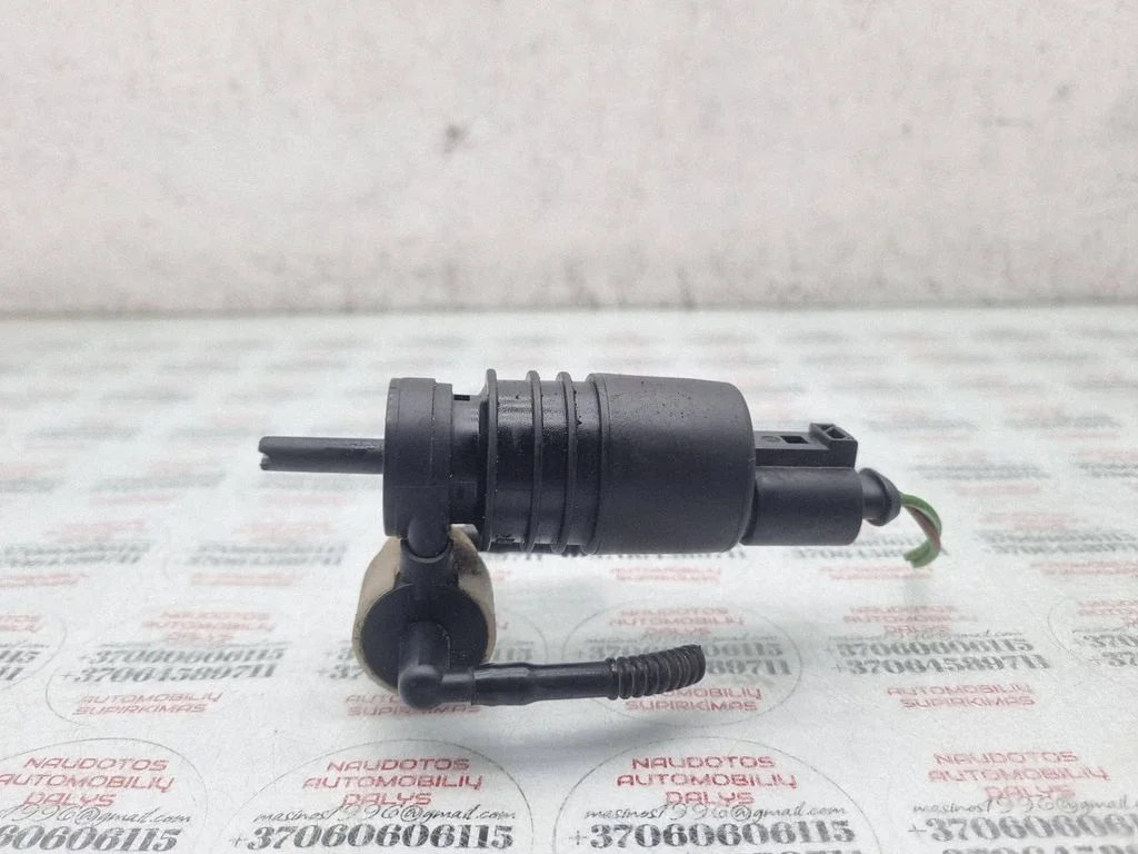 Klaasipesuvedeliku pump (klaaside) 1J0973722