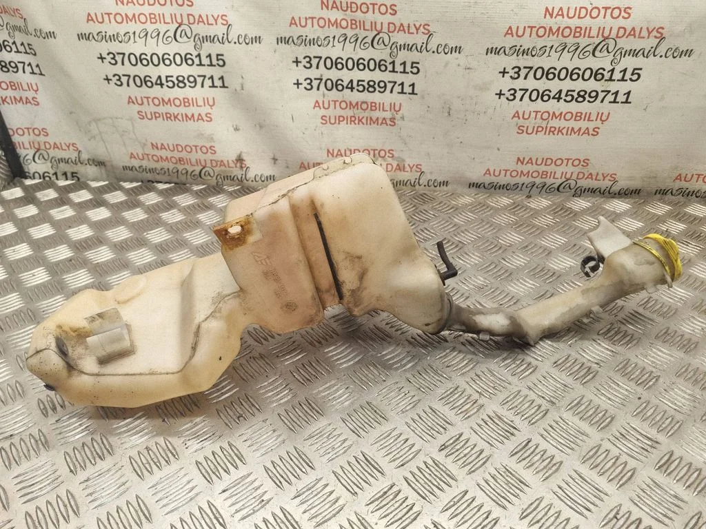 Zbiorniczek spryskiwacza 7M3955453P