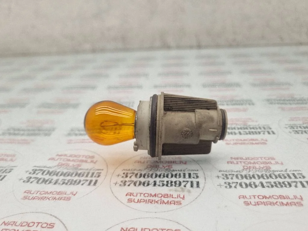 Headlight part – Volkswagen Passat B5 (1997-2000)