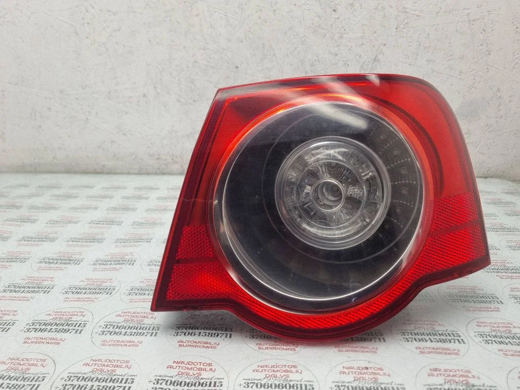 Lampa tylna w błotniku 3C5945096H