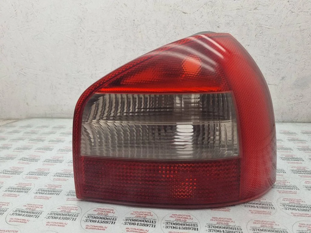 Tagatuli keres 8L0945096B