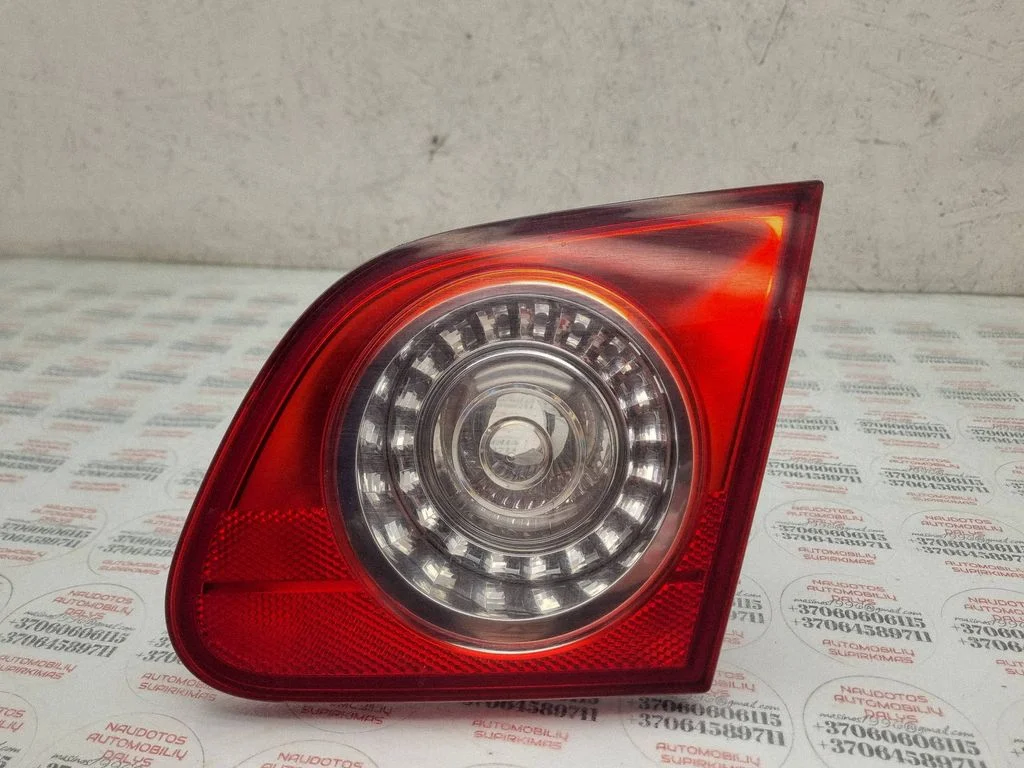 Lampa tylna w klapie 3C5945094E