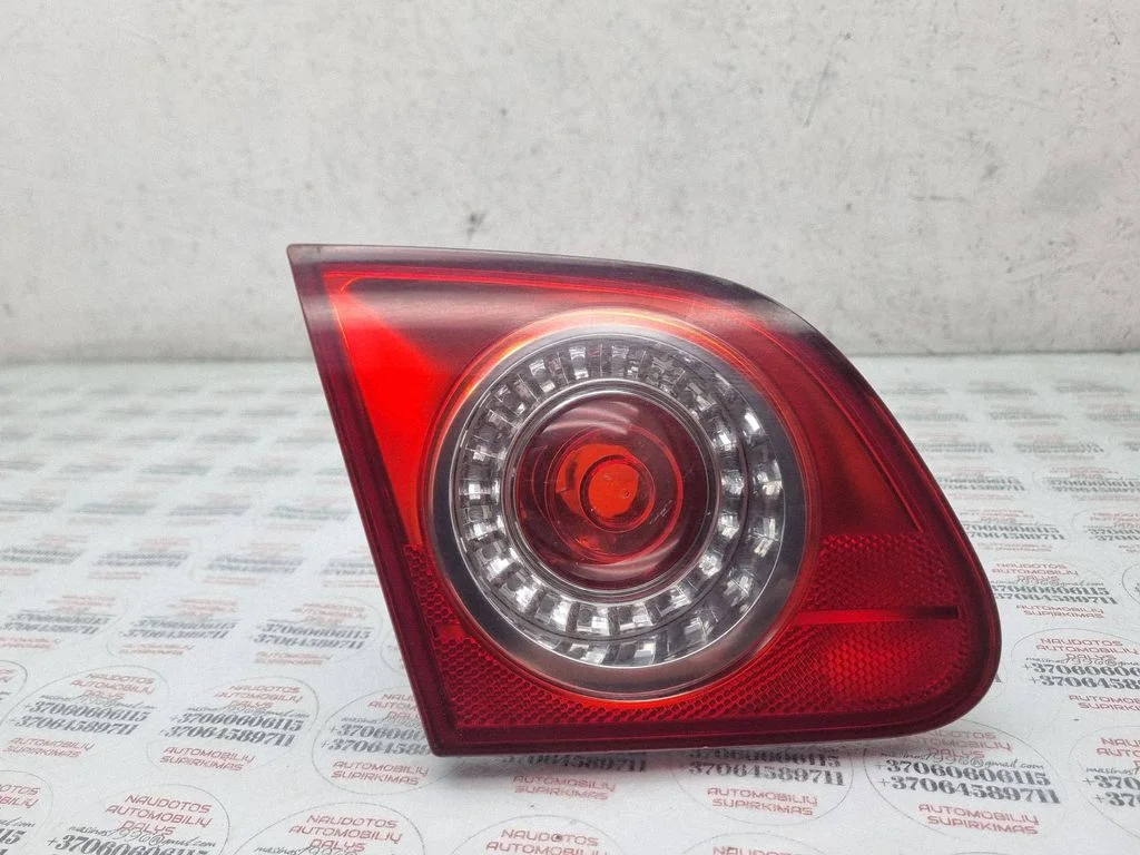 Lampa tylna w klapie 3C5945093E