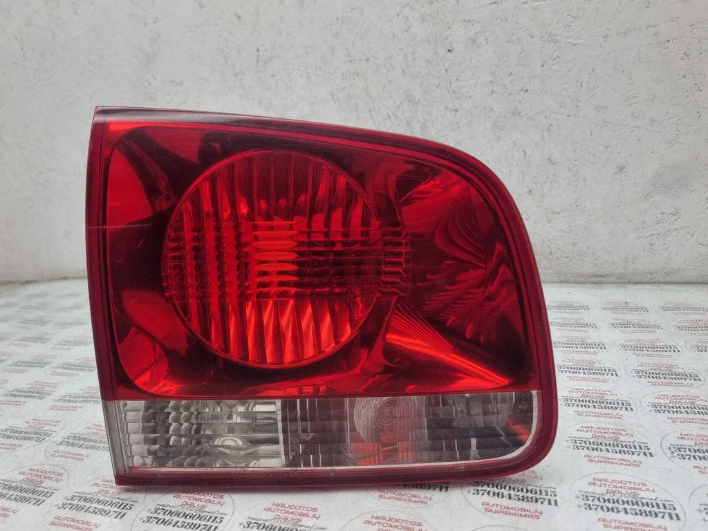 Tailgate rear/tail lights 7L6945093J