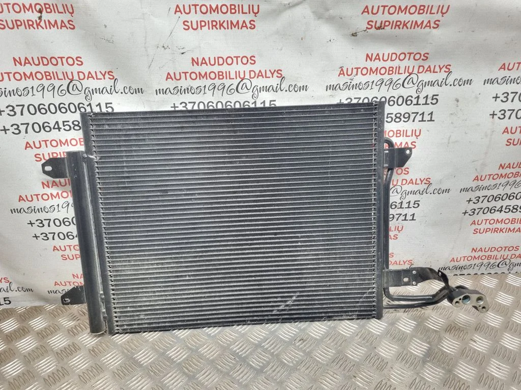 Kliimaseadme jahutusradiaator (kondensaator)