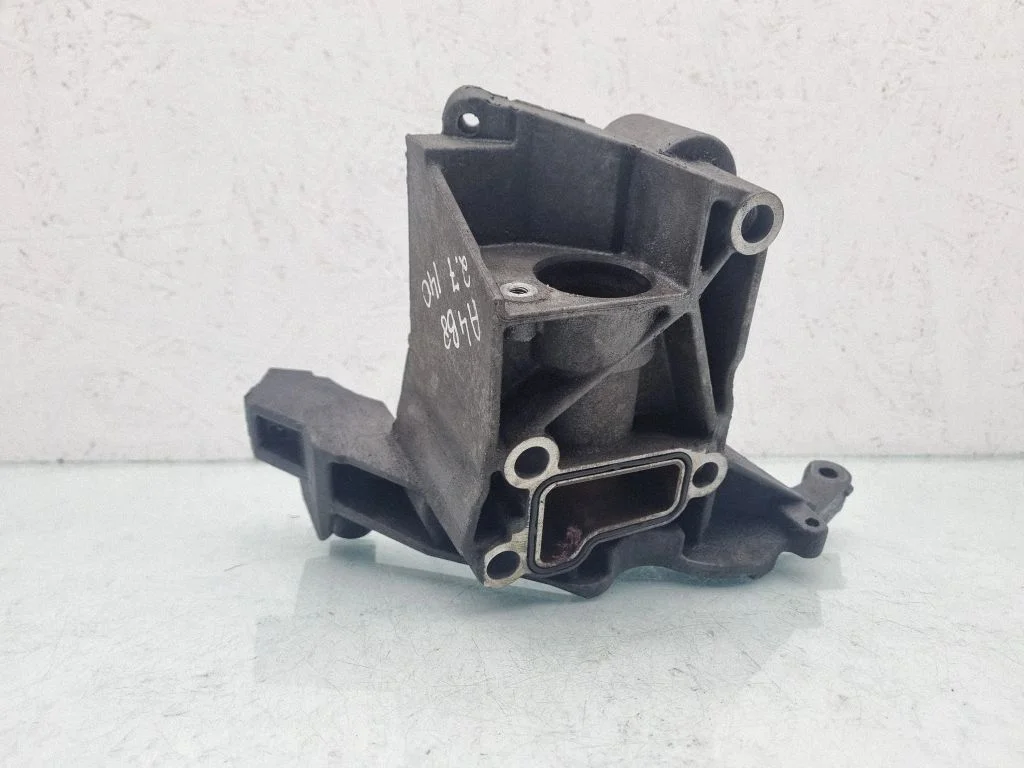 Kliimakompressori kinnitusklamber 059145169AE