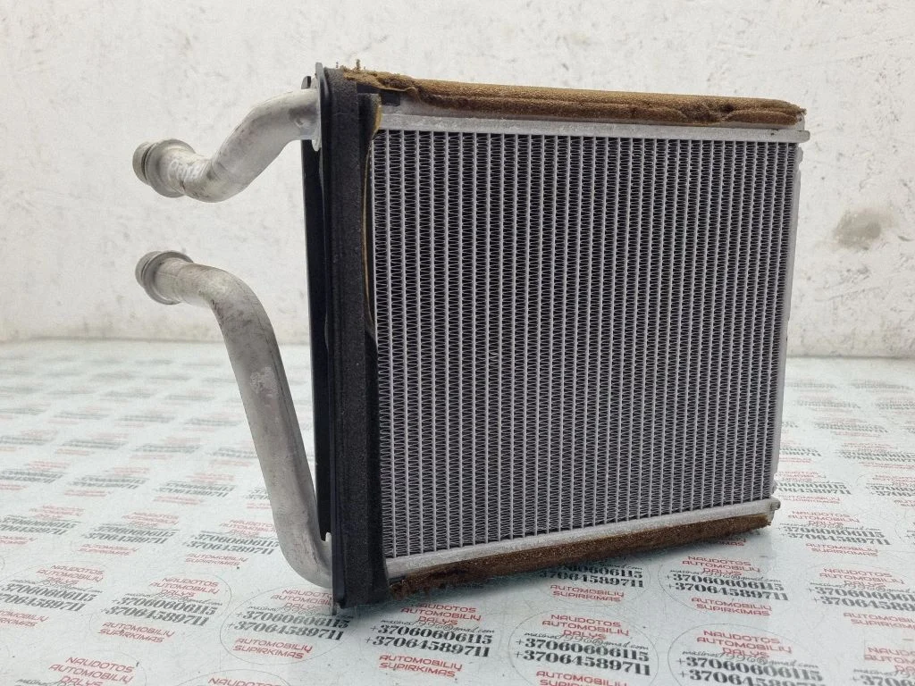Salongi küttekeha radiaator 3C0819031