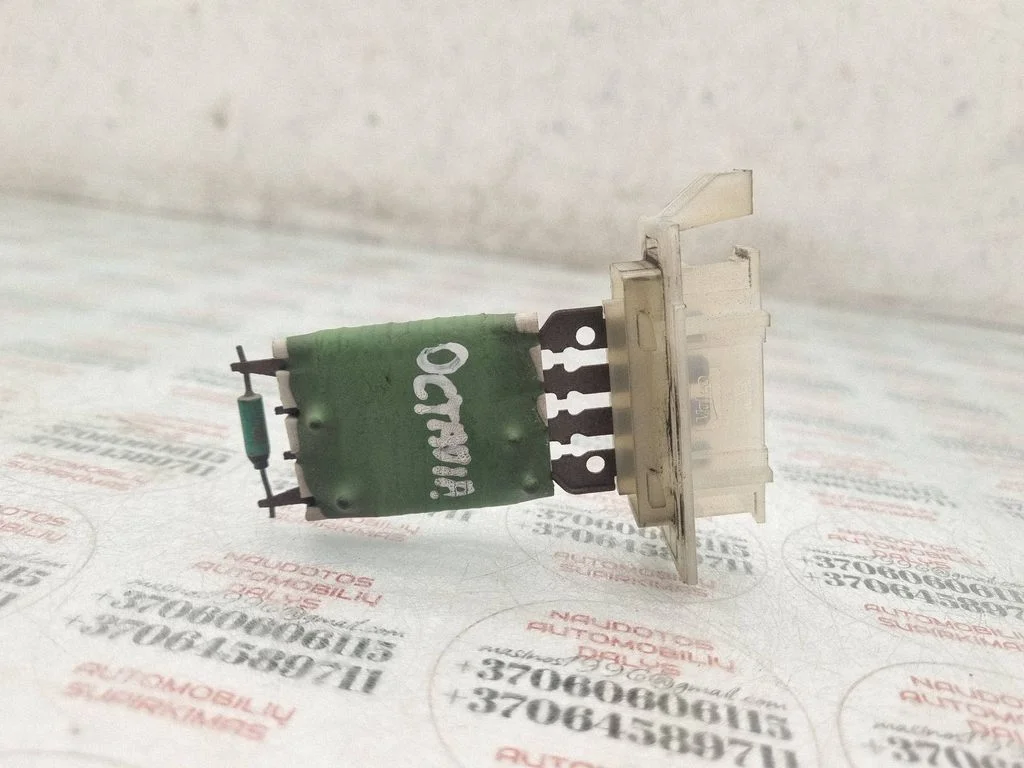 Heater blower motor/fan resistor – Skoda Octavia Mk3 (5E) (2013-2019)