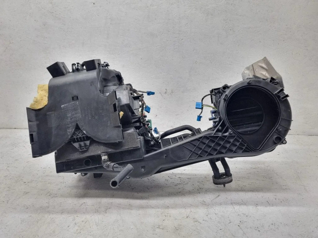 Obudowa nagrzewnicy – komplet – Seat Exeo (3R) (2008-2013)