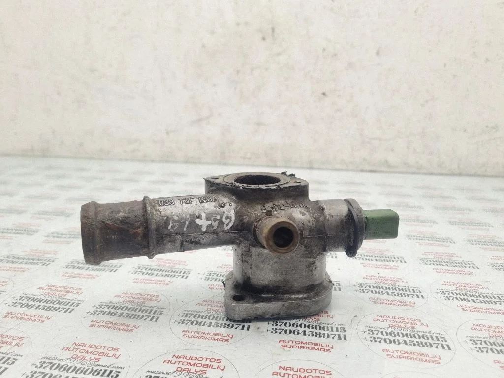 Thermostat/thermostat housing 038121133A