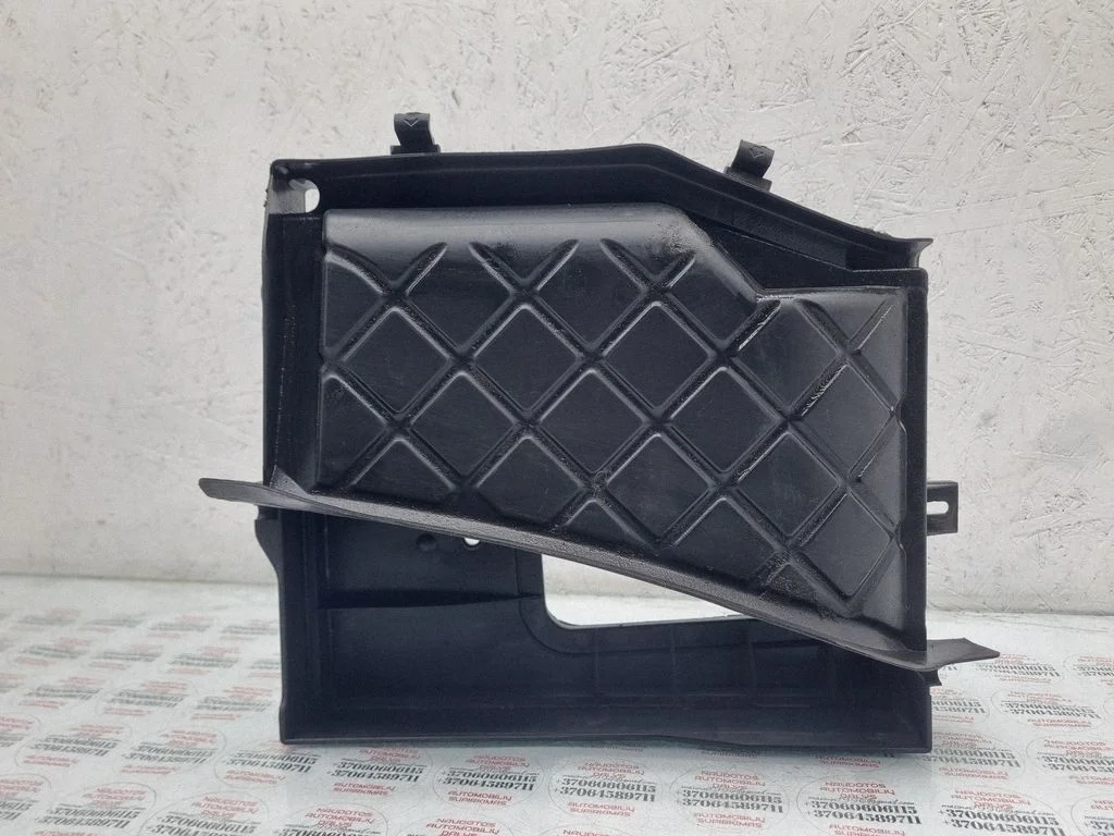 Cabin air micro filter frame (part) – Audi A4 S4 B6 8E 8H (2001-2005)
