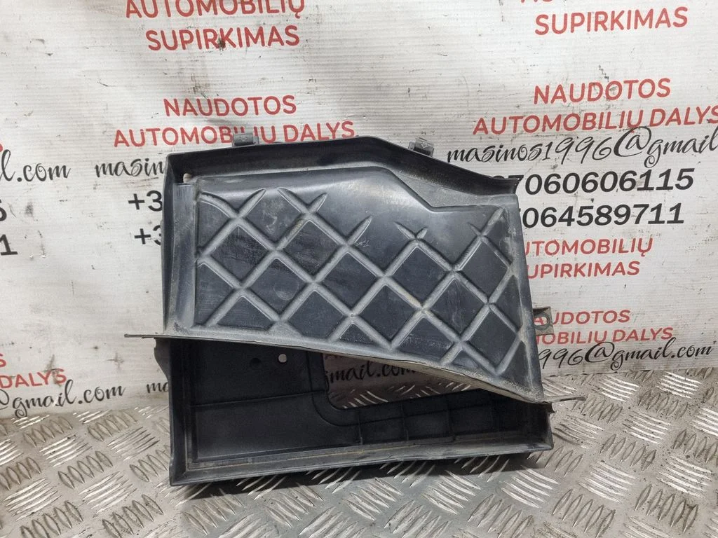 Cabin air micro filter frame (part) – Seat Exeo (3R) (2008-2013)