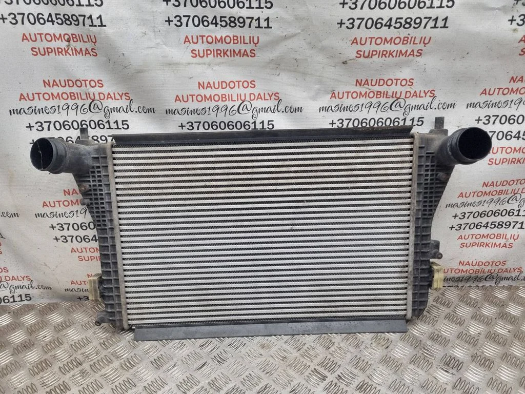 Vahejahuti radiaator 3C0145805AN