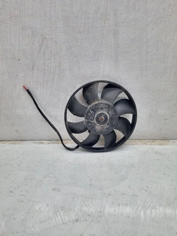 Air conditioning (A/C) fan (condenser) – Volkswagen Passat B5 (1997-2000)