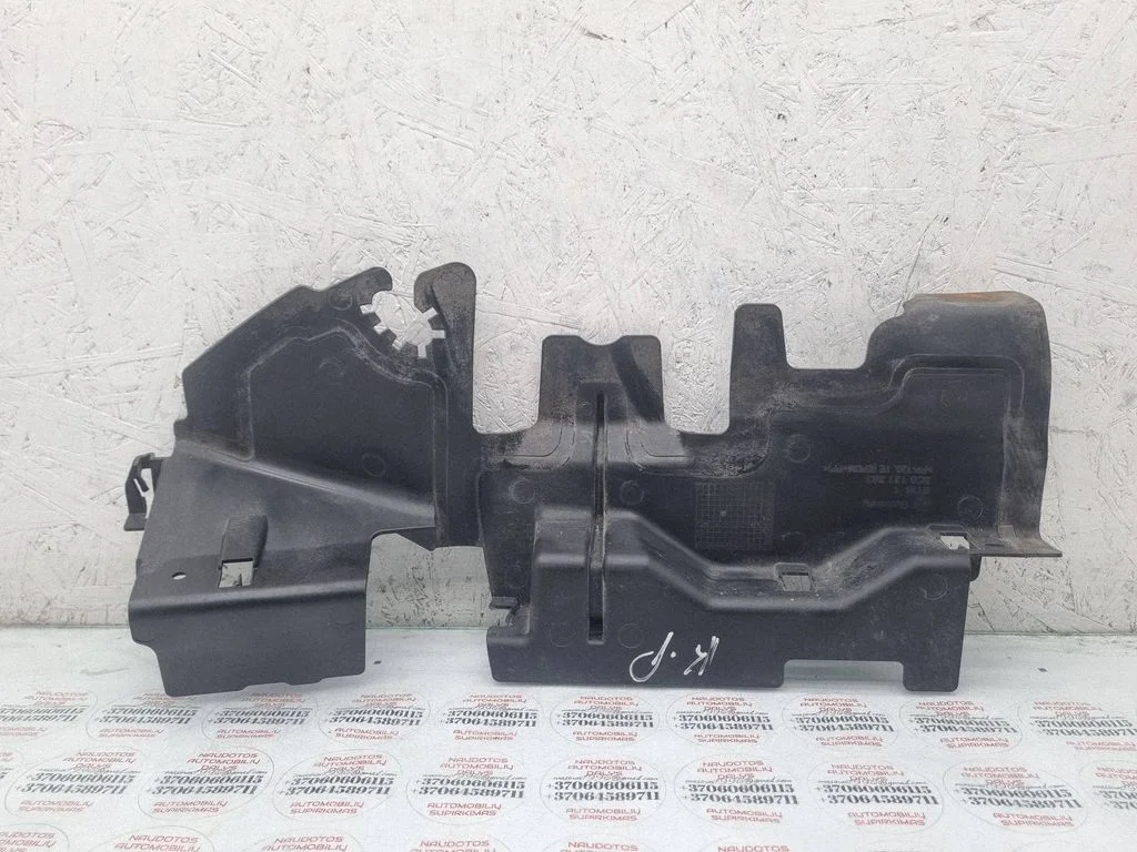 Intercooler air guide/duct channel 3C0121283