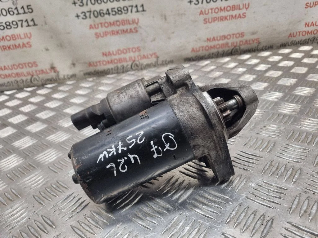 Starter 07C911023