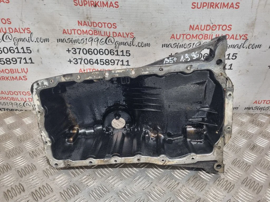 Oil sump – Volkswagen Passat B5.5 (2001-2005)