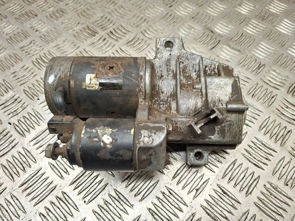 Rozrusznik 09A911023B