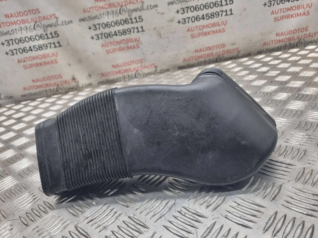Õhuvõtukanali osa (-d) 8D0129617E