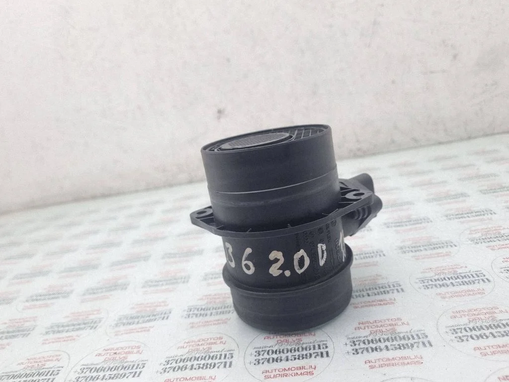 Mass air flow meter 074906461B