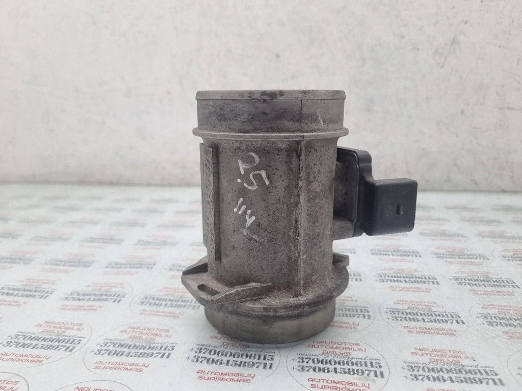 Przepływomierz powietrza 059906461D