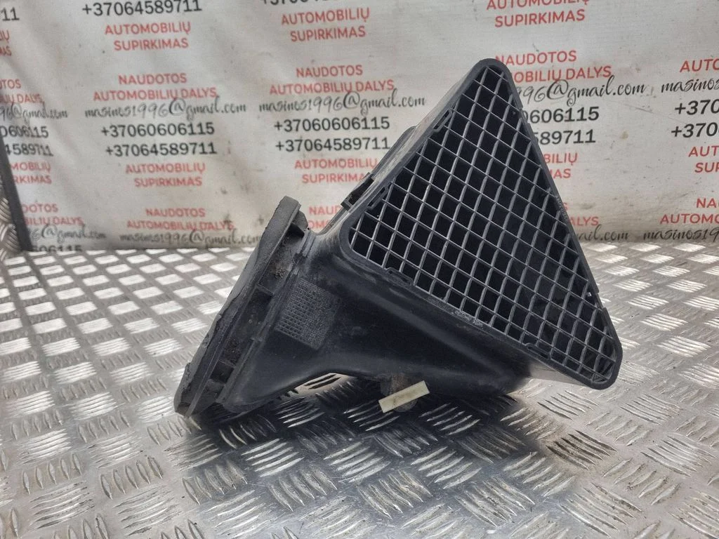 Õhuvõtukanali osa (-d) 4L0819049