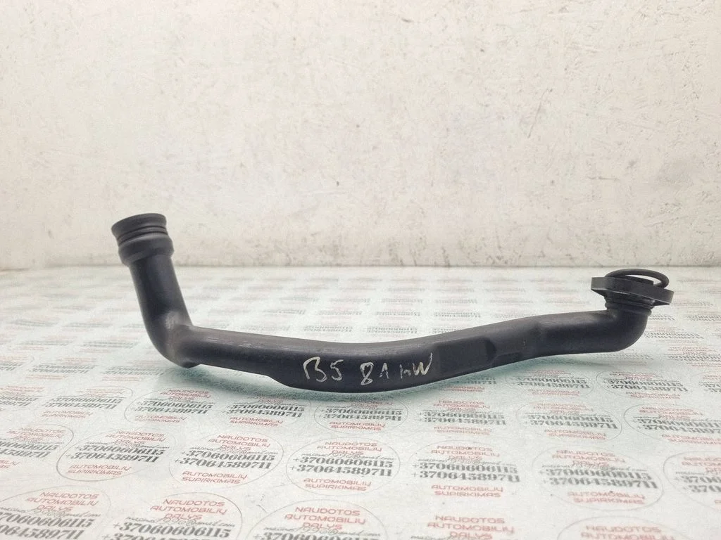 Breather hose/pipe – Volkswagen Passat B5 (1997-2000)