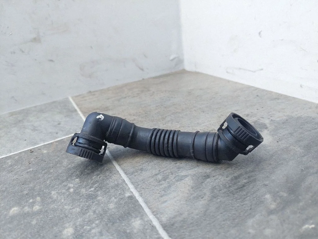 Breather hose/pipe – Skoda Octavia Mk2 (1Z) (2004-2013)
