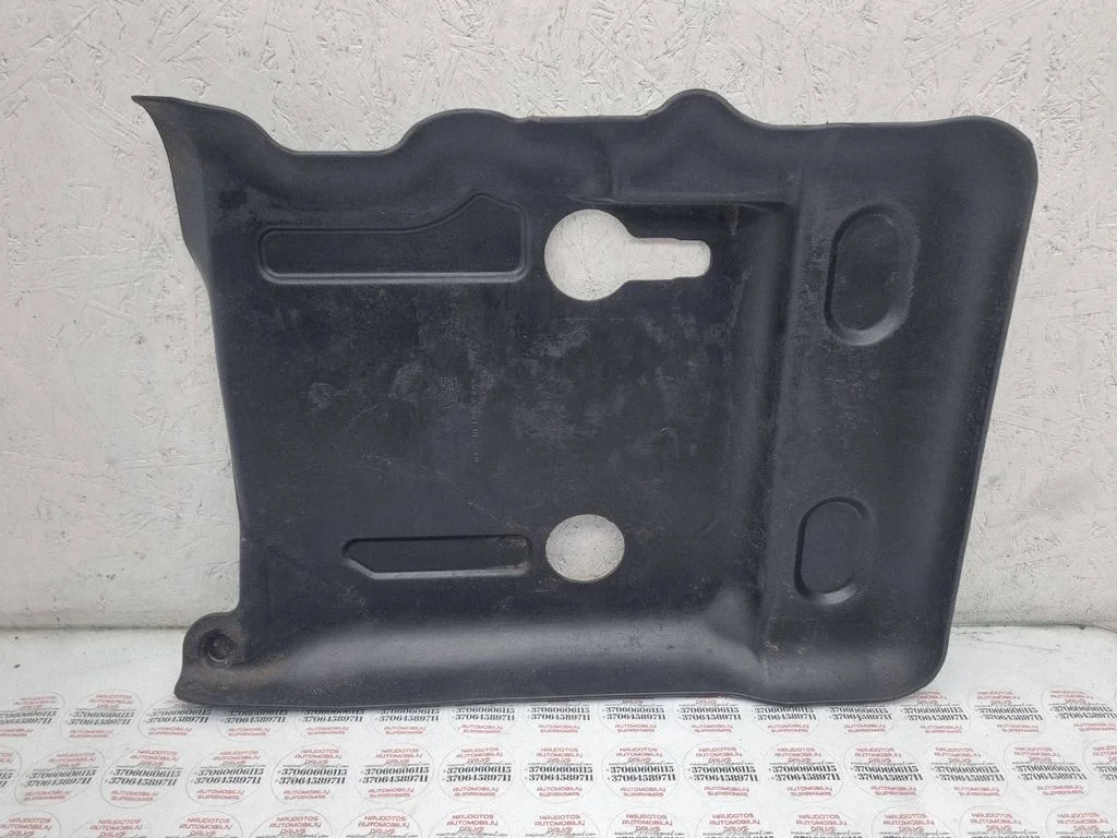 Fuel tank bottom protection – Volkswagen Touareg I (2002-2010)
