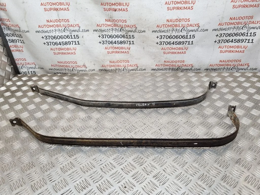 Kütusepaagi kinnitusklamber (-klambrid) 1T0201656