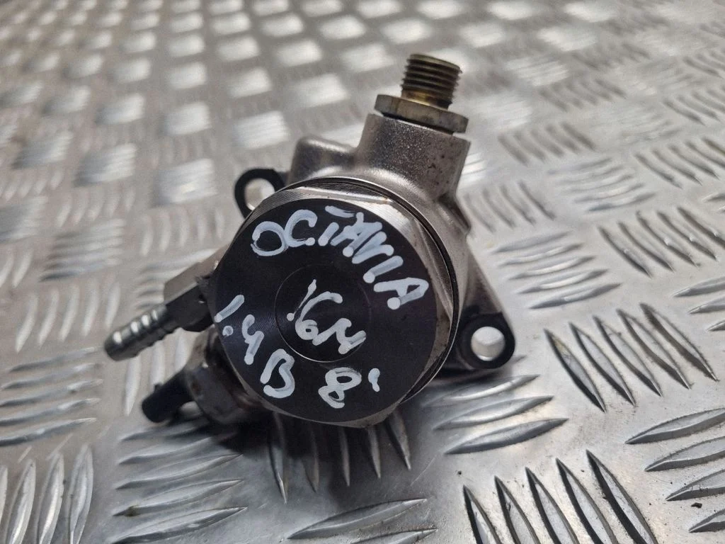 Kütuse kõrgsurvepump 04E127026AT