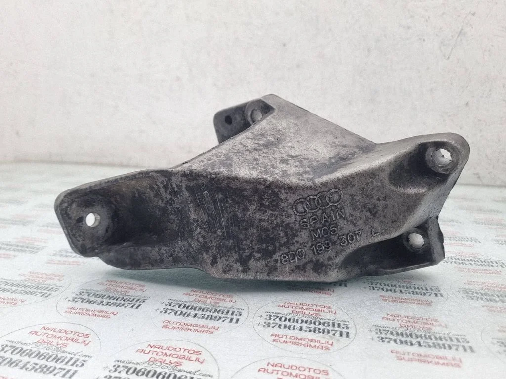 Engine mounting bracket 8D0199307L