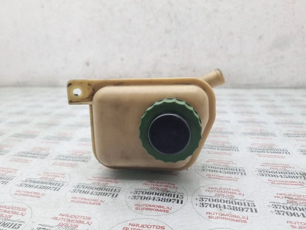 Power steering fluid tank/reservoir – Volkswagen Touareg I (2002-2010)