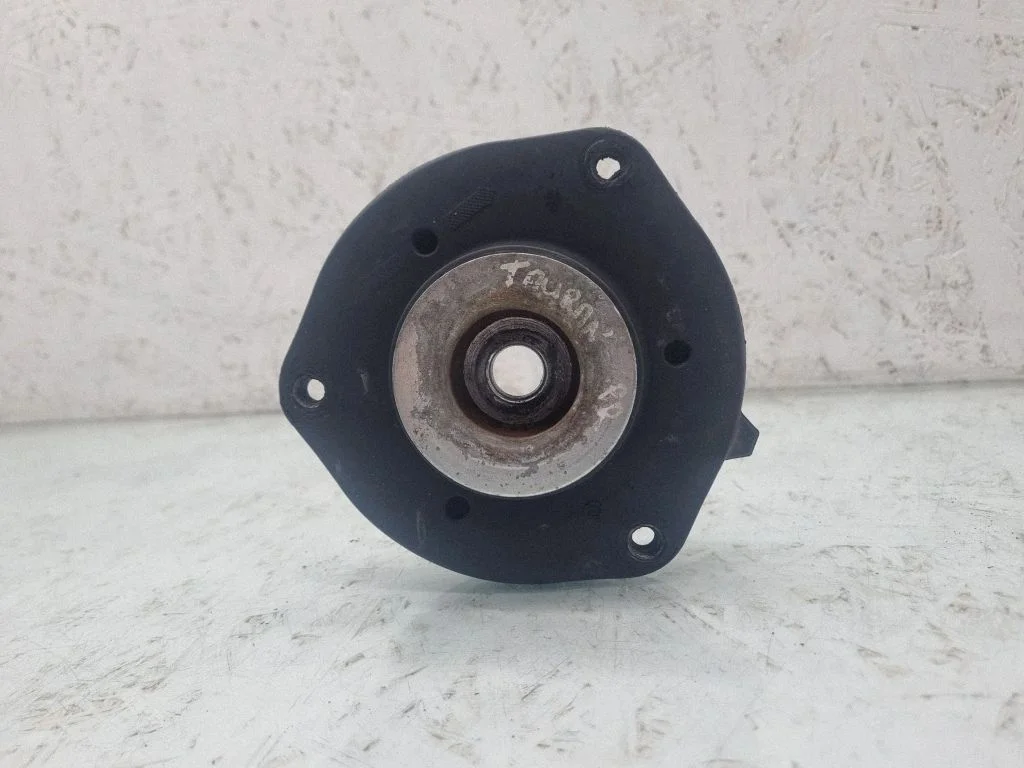 Front upper strut mount – Volkswagen Touran I (2003-2010)