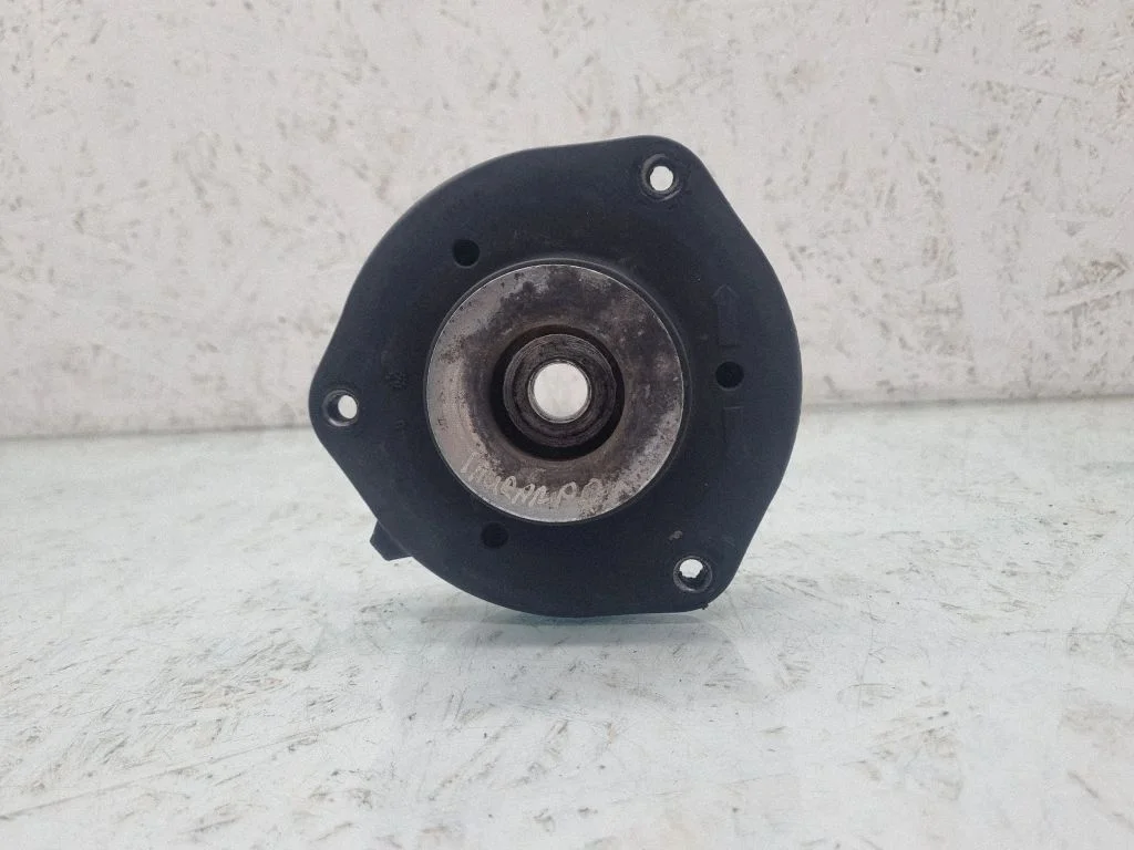Front upper strut mount – Volkswagen Touran I (2003-2010)