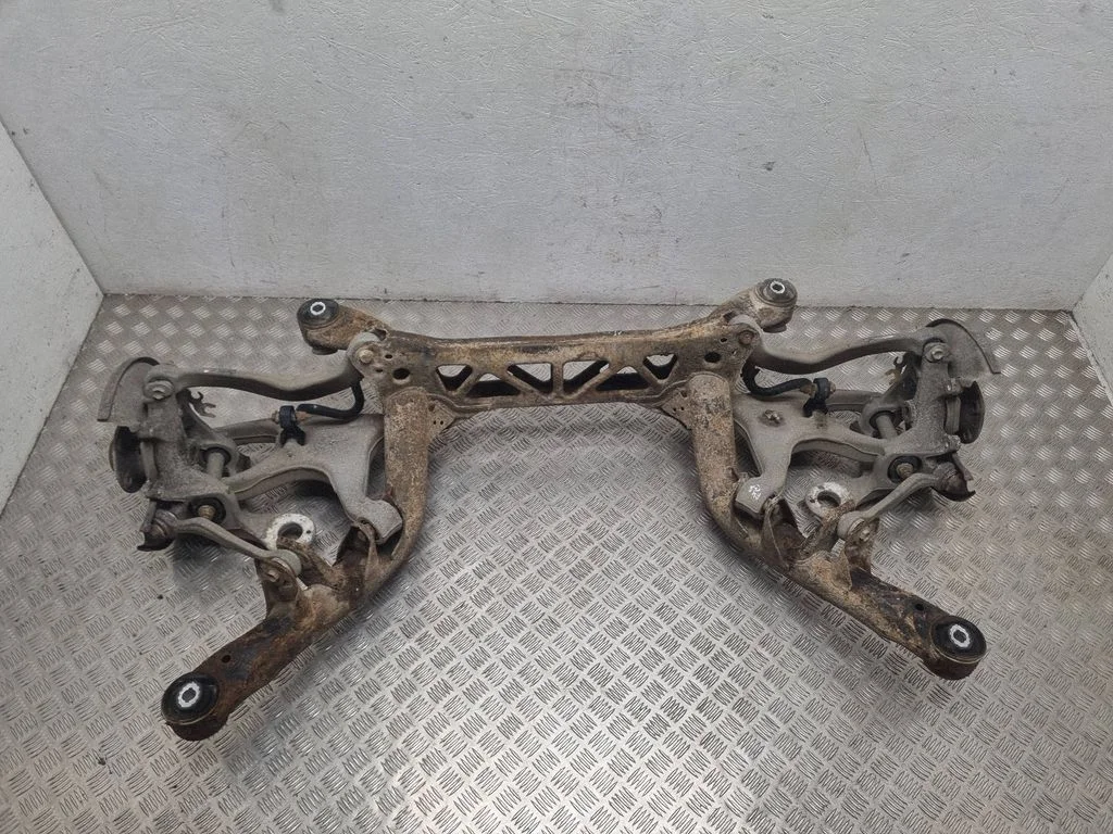 Tagumine sild – Audi A4 Allroad B8 (2008-2016)