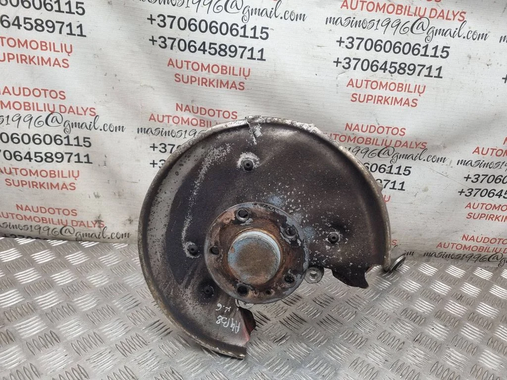 Rear wheel hub spindle/knuckle 8K0505435AB