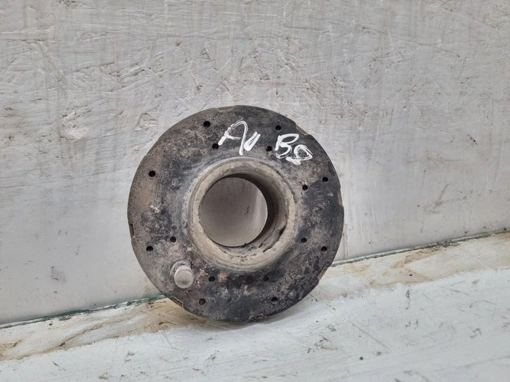 Rear coil spring rubber mount – Audi A4 Allroad B8 (2008-2016)