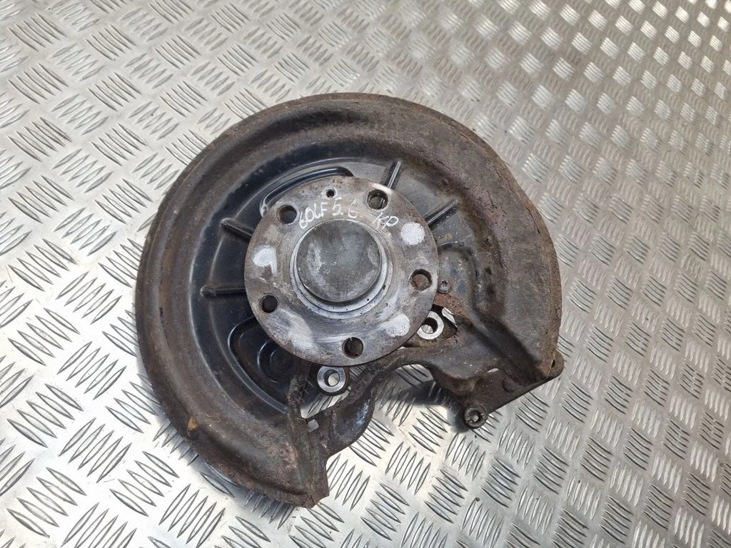 Rear wheel hub 1K0435P