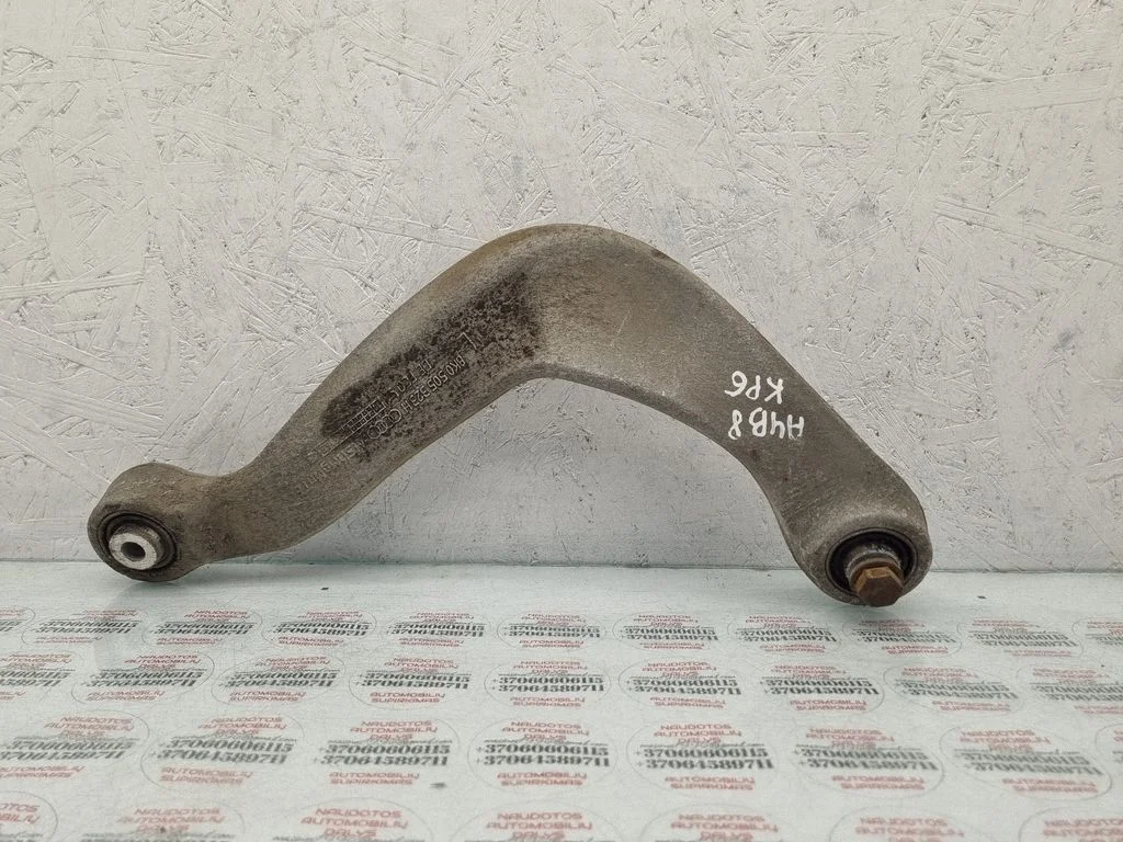 Tagumine õõtshoob 8K0505323H