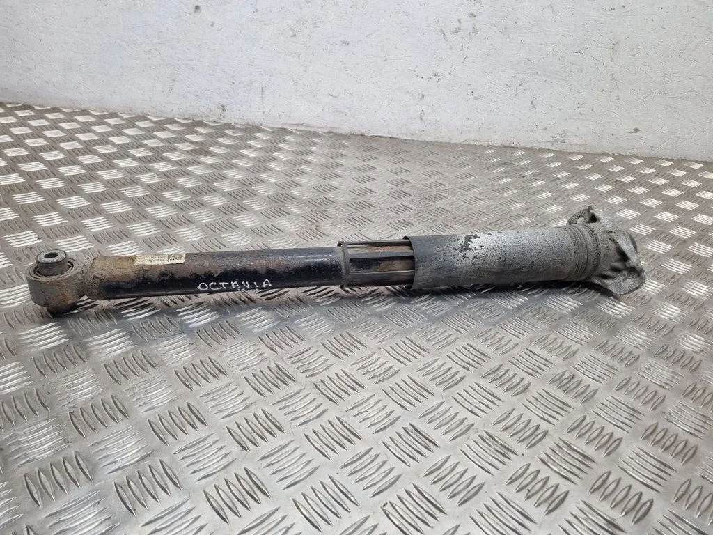 Rear shock absorber/damper – Skoda Octavia Mk3 (5E) (2013-2019)
