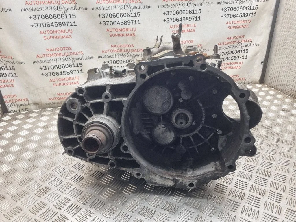 Manual 6 speed gearbox