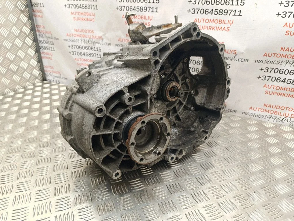Manual 6 speed gearbox