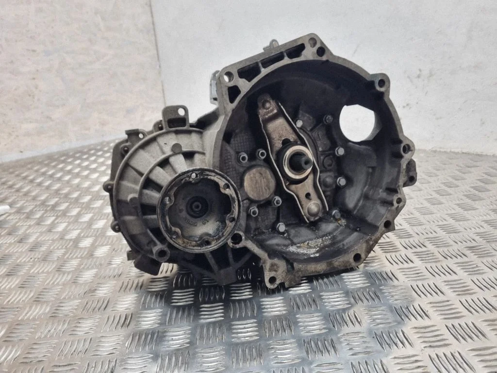 Mehaaniline 5-käiguline käigukast – Volkswagen Passat CC (2008-2016)