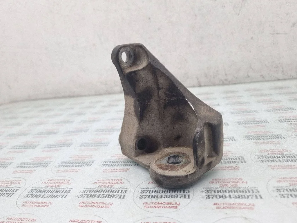 Gearbox mounting bracket 8D0399113AA