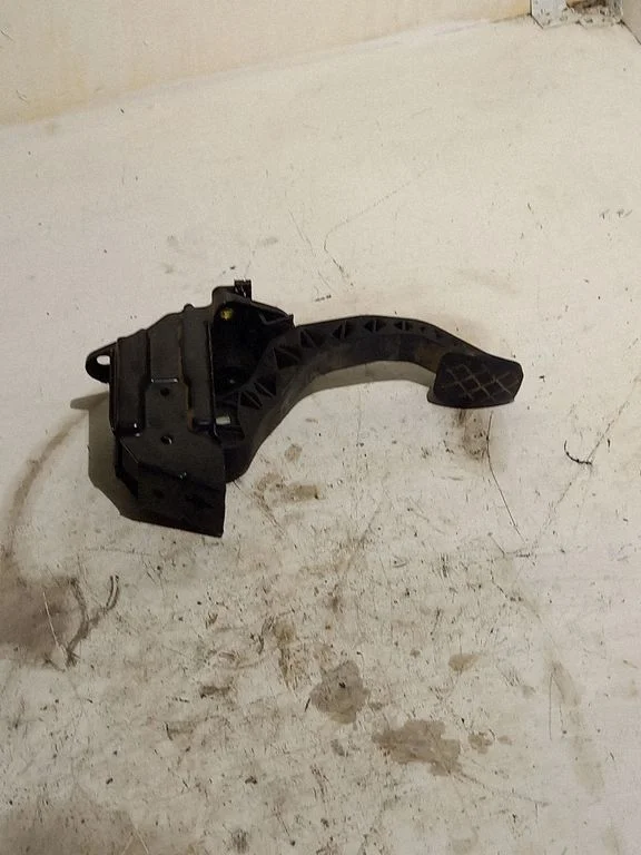 Siduripedaal – Seat Ibiza III (6L) (2002-2008)