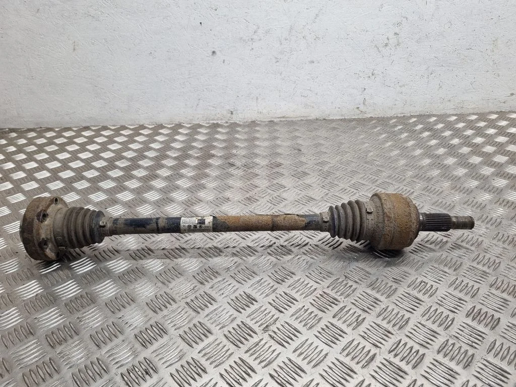 Rear driveshaft – Audi Q7 4L (2005-2015)
