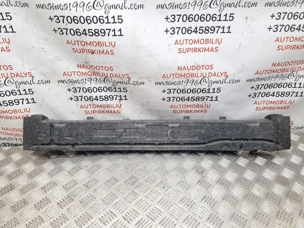 Esistange vahtpolstri tugi 8K0807550