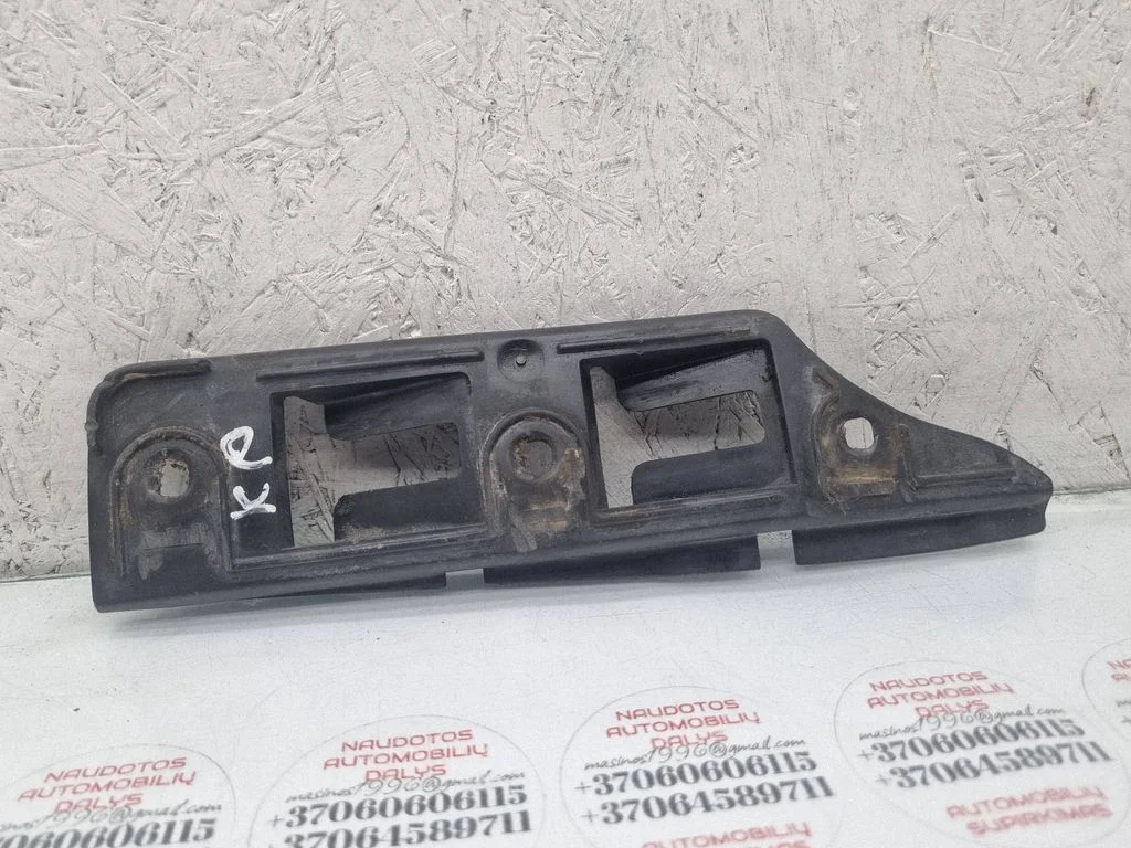 Front bumper mounting bracket – front left